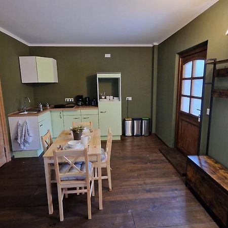 Liebevoll Sanierte Altbauwohnung Waldsieversdorf Bagian luar foto