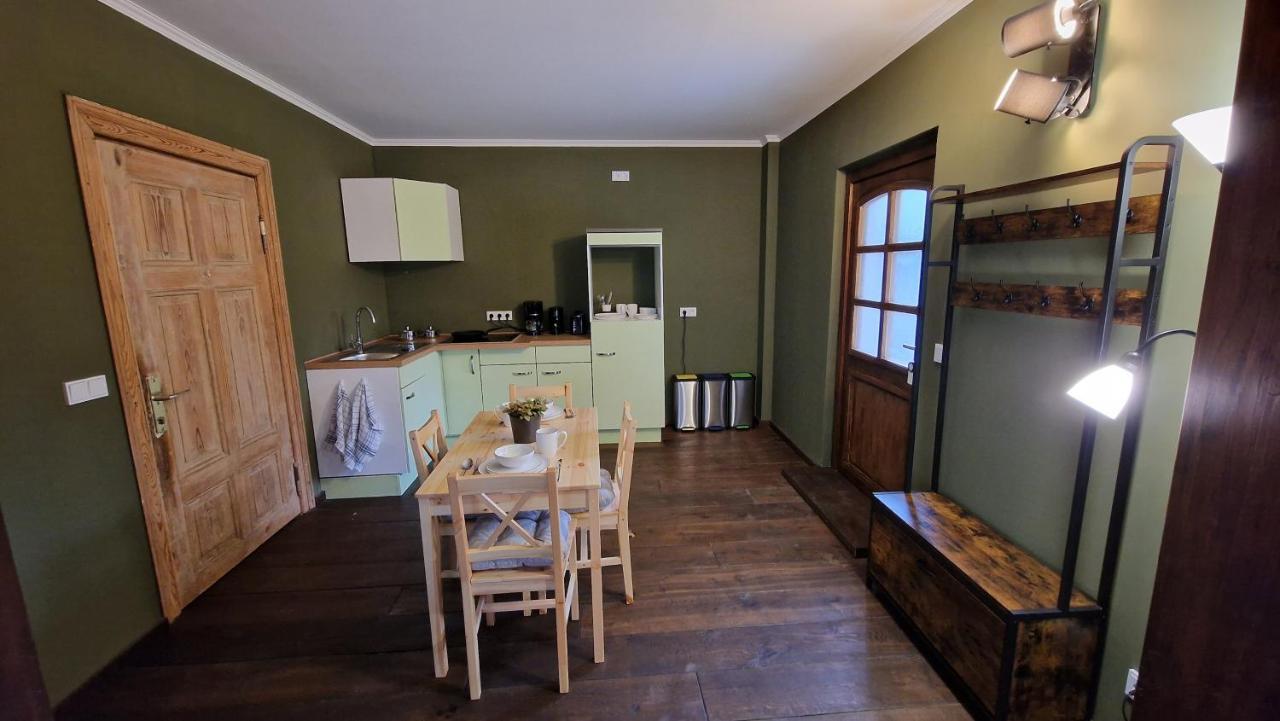Liebevoll Sanierte Altbauwohnung Waldsieversdorf Bagian luar foto
