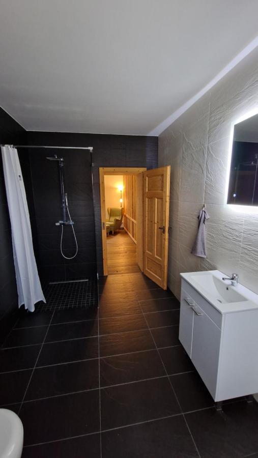 Liebevoll Sanierte Altbauwohnung Waldsieversdorf Bagian luar foto